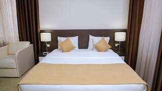 Отель Май Отель Ереван 3 Ереван Двухместный номер Делюкс с 1 кроватью или 2 отдельными кроватями-2